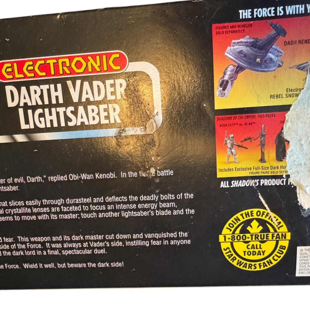 Star Wars Darth Vader Electronic Lightsaber - Picture 9 of 10